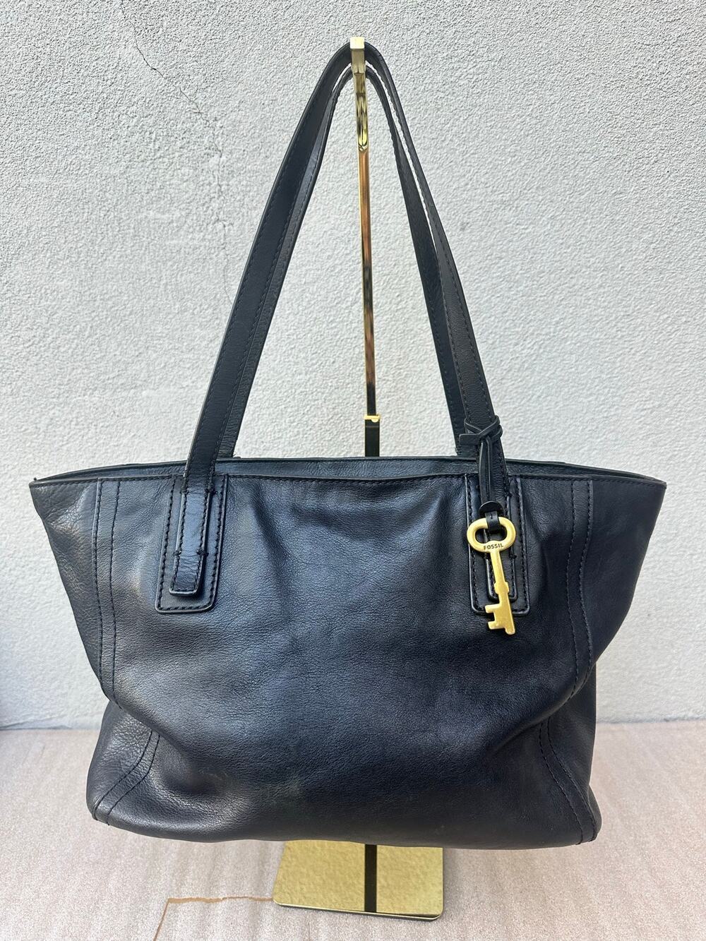 Fossil Black Leather Tote Bag Large Shoulder Bag Gold Key Charm